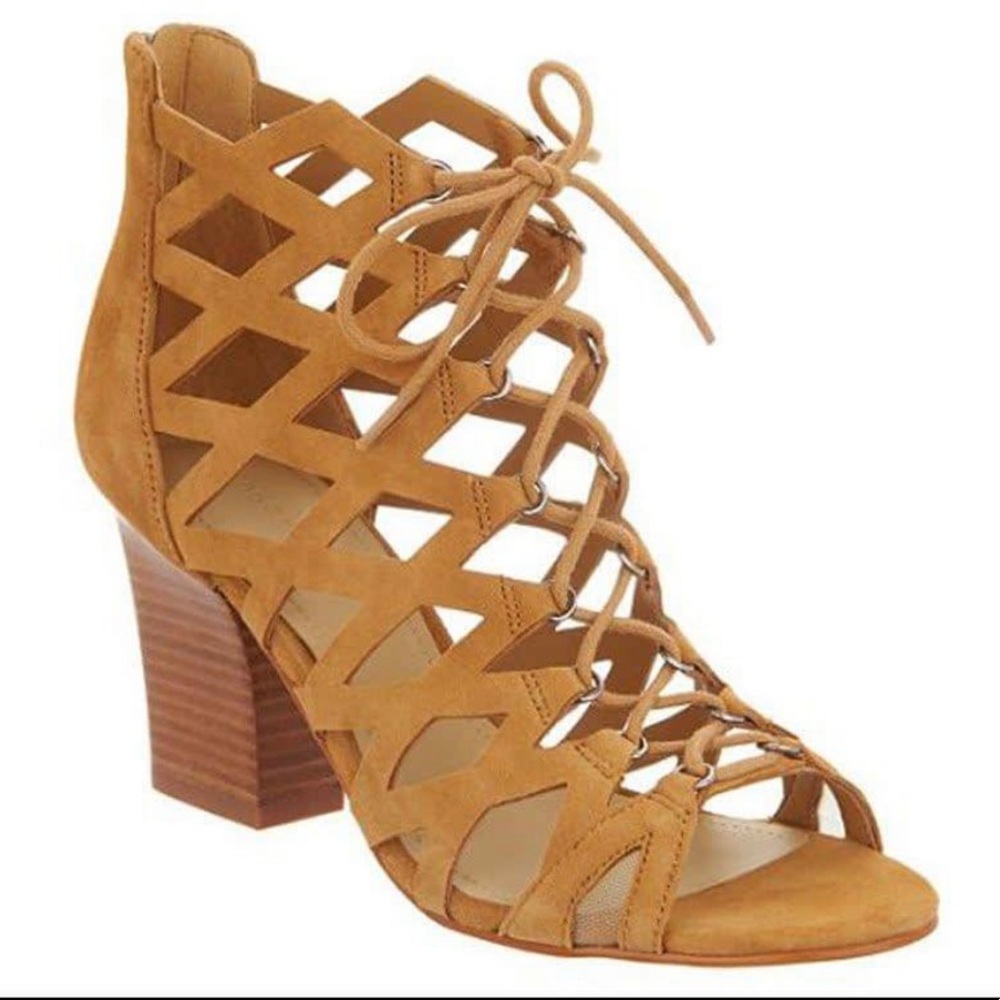 NWB Marc Fisher Cut-out Suede Lace-up Sandals Blair Luggage - Medium